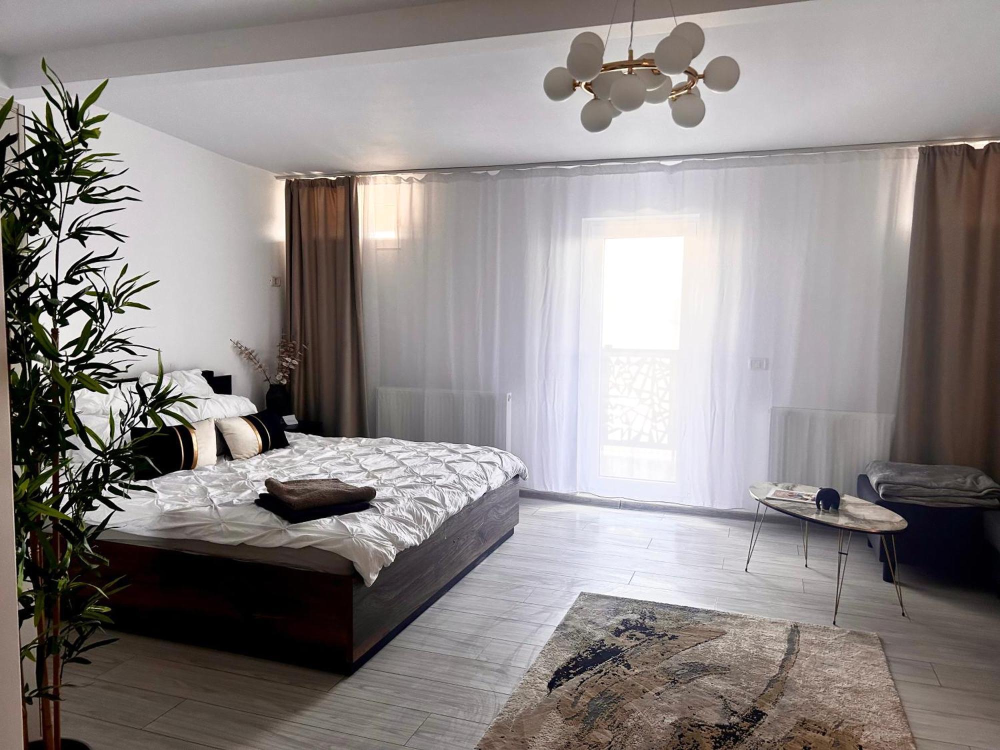 Brand New With Self Check In - Spital Fundeni -dragonul Rosu Bucureşti
